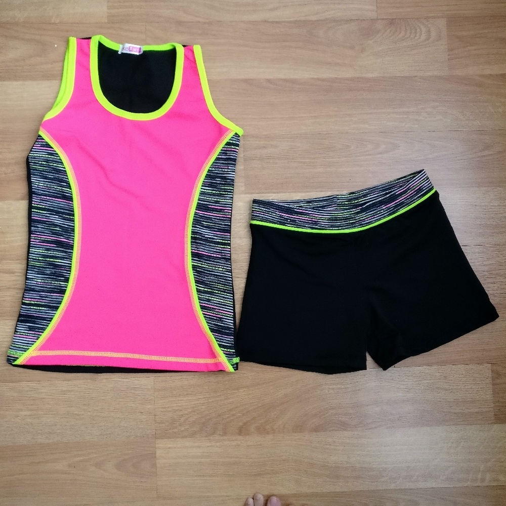 Workout top and bottom